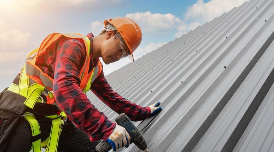 Professional Emergency Roof Repairs services in Maple City, KS
